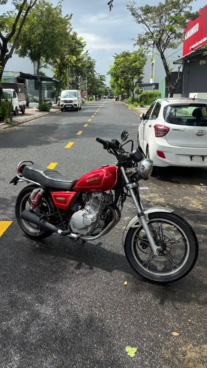 Мотоцикл Suzuki GN250