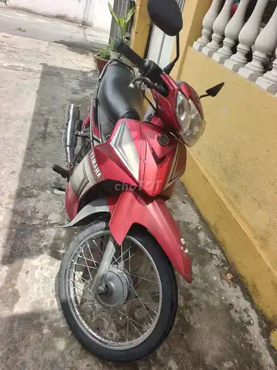 Yamaha Sirius красный, полуавтомат