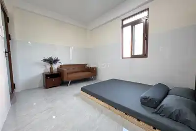 Комната в Куанг Лай у железного моста Ан Фу Донг