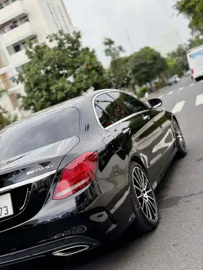 Мерседес C300 AMG 2017 — 57 000 км (зин)