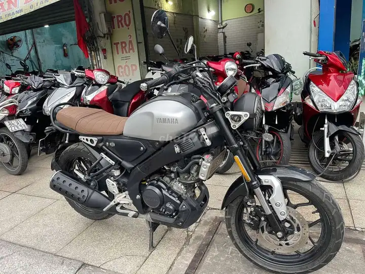 Yamaha XSR155 2021 серебристый, б/у