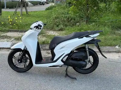 Honda SH 2023 пробег 8 тыс. км родная резина