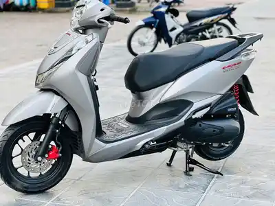Honda Lead 125 2024 серебристый, 1 владелец с момента покупки