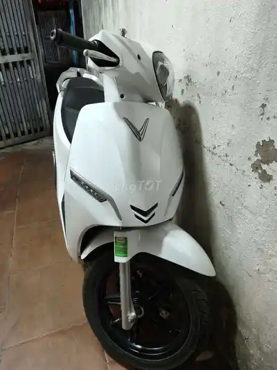 Feliz Neo 2025 с номерами Ханоя