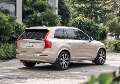 Volvo XC90 T8 2024 Максимальная Гибрид Швеция