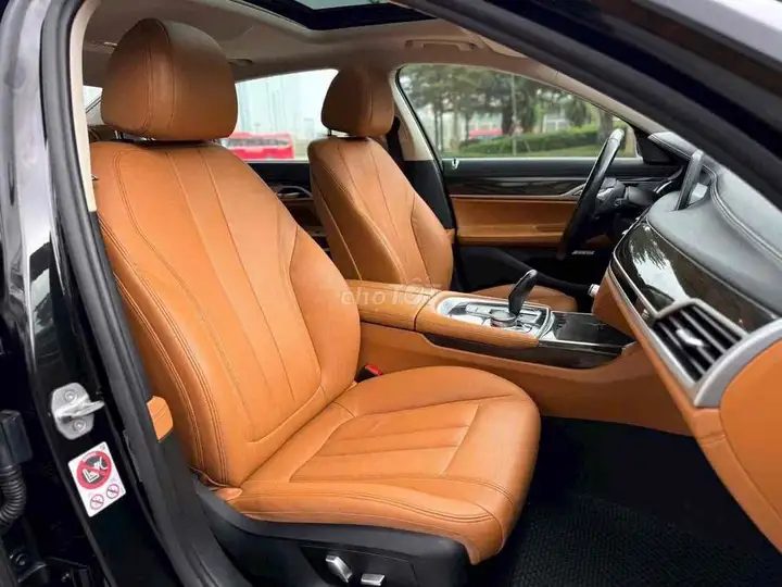 BMW 730Li M-Sport 2020 Черный Автомат 8-ступенчатый
