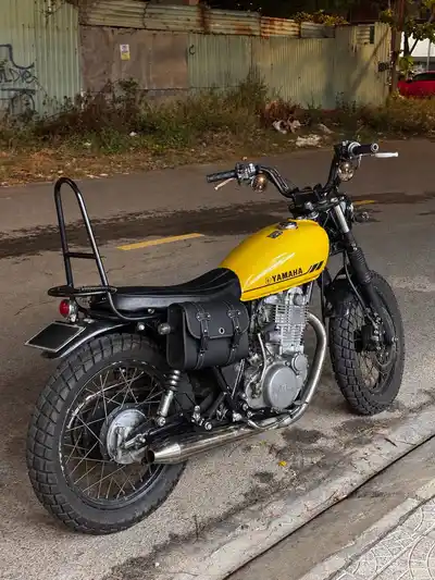 Yamaha SR400 (2003)