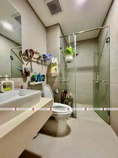 Сдается квартира Akari City с 2 спальнями, полностью меблированная. Цена аренды: 9 т.р.