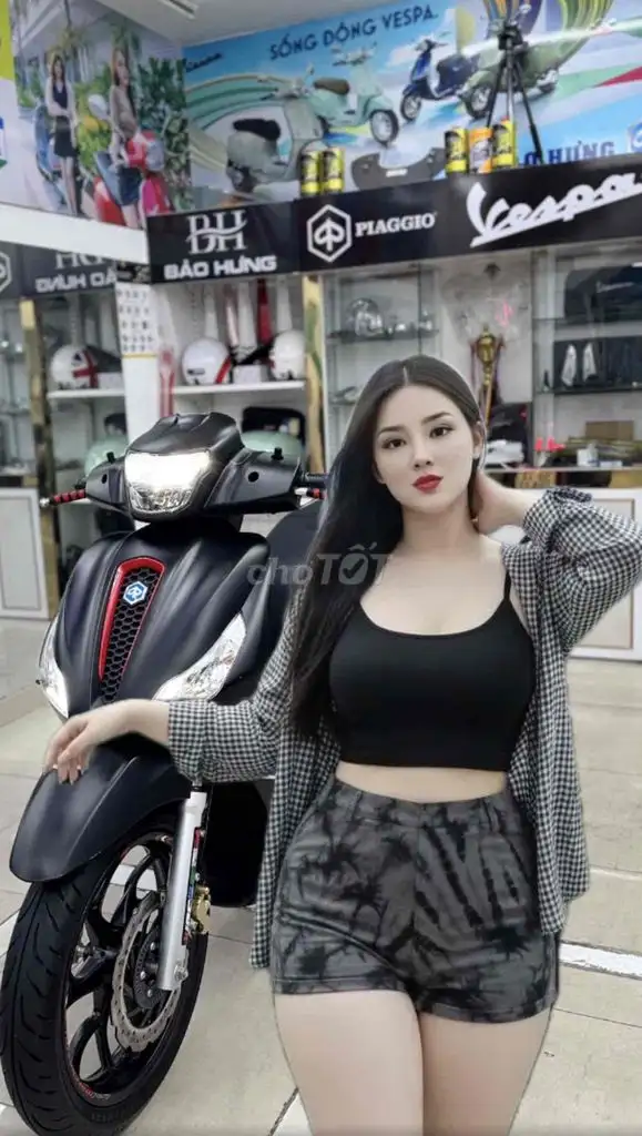Piaggio Medley S125 2023 черный матовый
