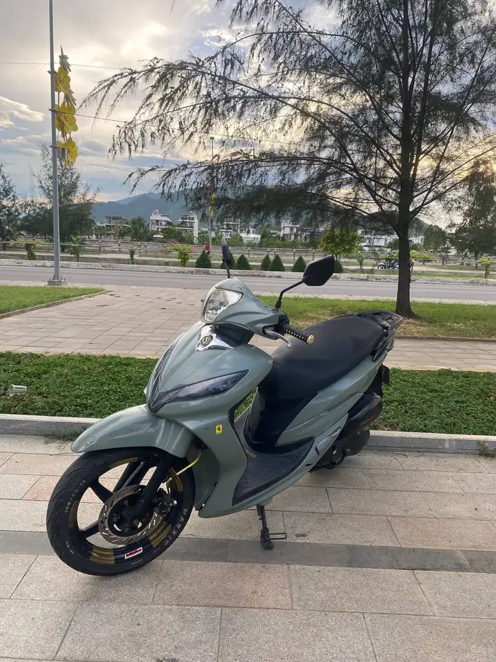SYM Shark 125