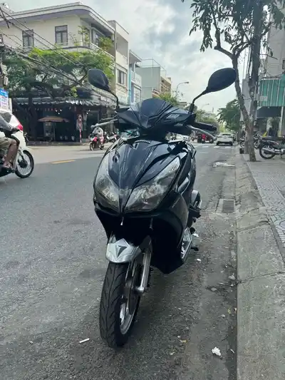 Honda Air Blade черного цвета