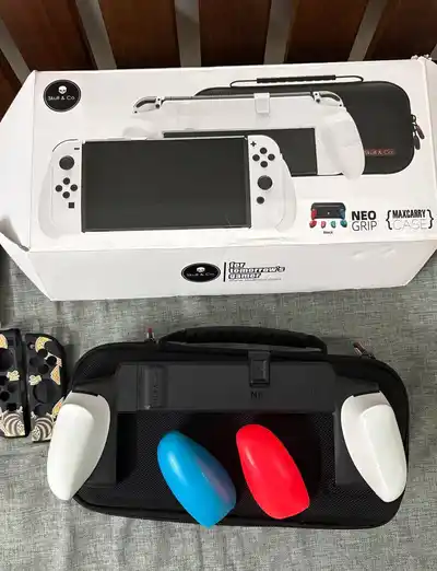 Аксессуары для Nintendo Switch OLED