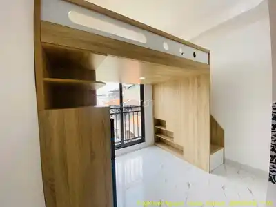 Комната в переулке 100 Кхам Тхьен, Донгда, с просторным балконом