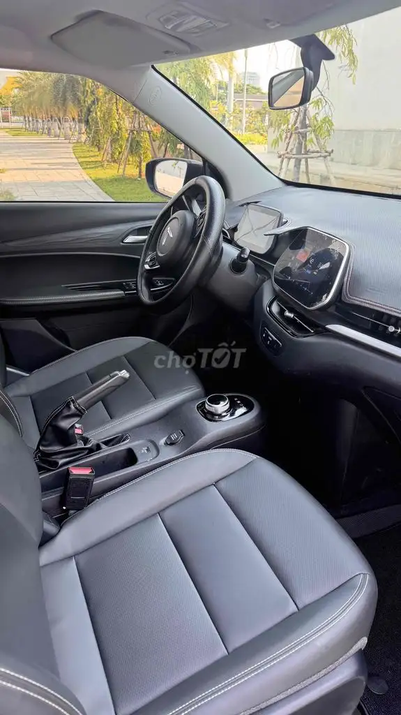 Vinfast VF5 Plus 2025, серый, 60 000 км