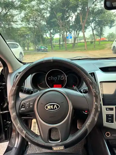 Kia Cerato 2011 160000 км черный