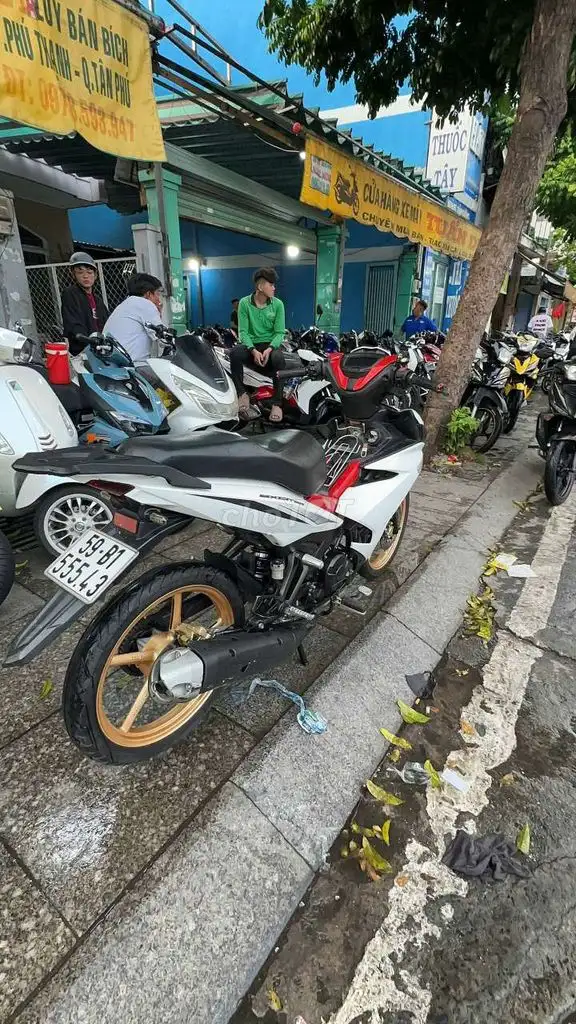 Yamaha Exciter 150 2019 Белый красный