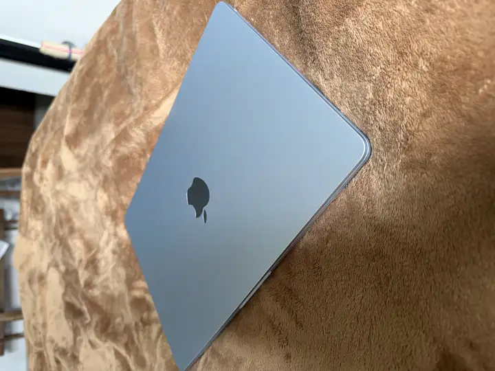 MacBook Air 13 M5 16/512 Sky Blue