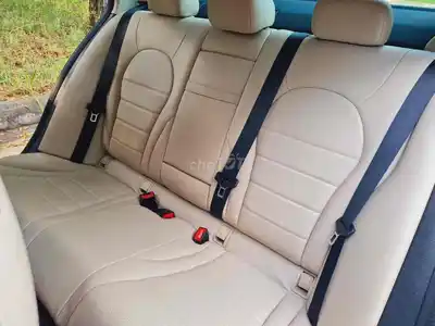 Mercedes-Benz C180 AMG 2020 48000 км чёрный