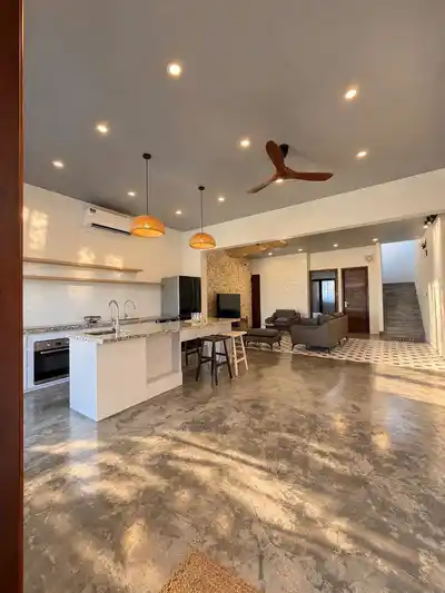 Дом 2 этажа, 2 спальни, 90 м²