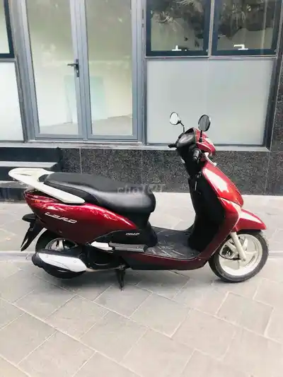Honda Lead 110 бордового цвета, один хозяин, бережная эксплуатация
