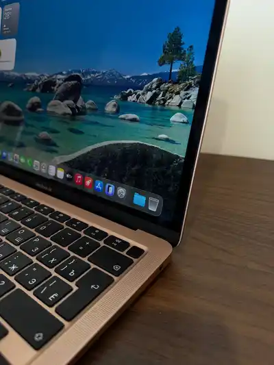 MacBook Air M1 2020 8/512 ГБ