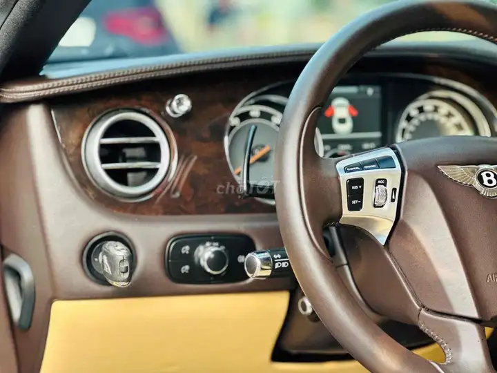 Bentley Continental GT Coupe 2013 odo 14.000Km