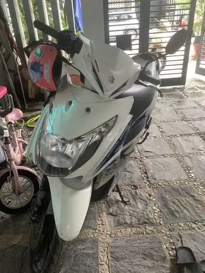 Suzuki Hayate 2011 Белый, черно-синий