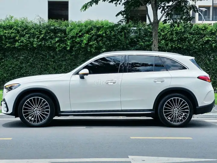 Mercedes-Benz GLC 300 All New V1 2023 Белый