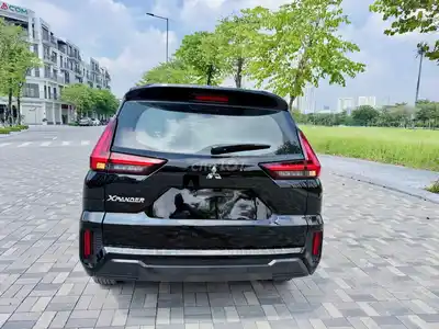 Mitsubishi Xpander 2023 1.5 AT 71000 км Черный