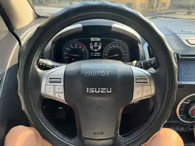 Isuzu MU-X 2017 3.0AT 2WD Белый