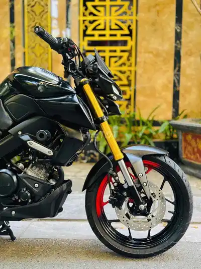 Yamaha MT-155 2023 Черный 7000 км в идеальном состоянии