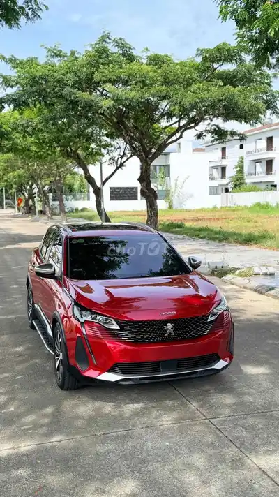 Peugeot 3008 GT Line 2022 30.000 км Красный