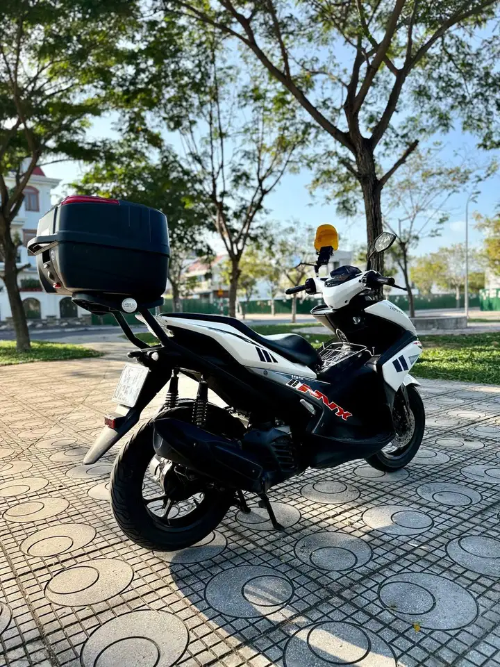 NVX 155