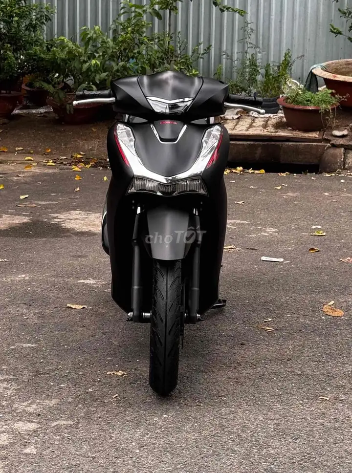 Honda SH 160i ABS конец 2024 черный full black