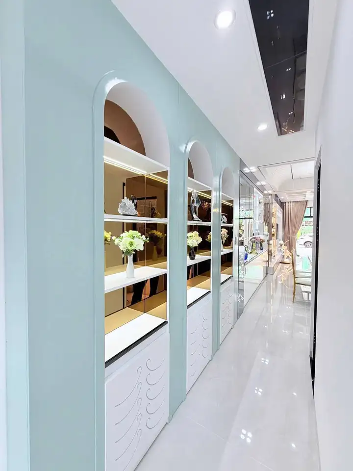 Дом 3 этажа 4 спальни 125 м²