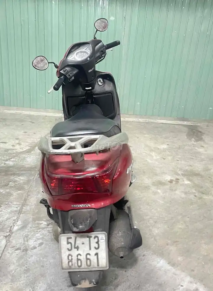Honda Lead красный, скутер