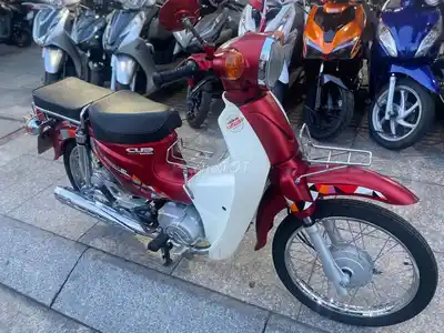 Honda Cub 50cc 2023 красно-белый