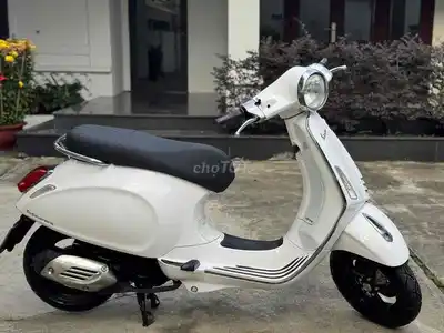 Vespa Primavera 2015 белый, красивый мопед