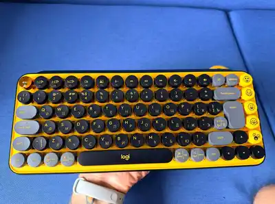 Механическая клавиатура Logitech POP Keys