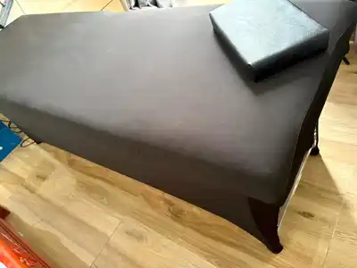 Кушетка с подушкой и чехлом
