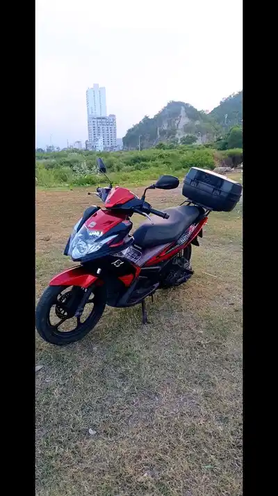 Yamaha Nova 5