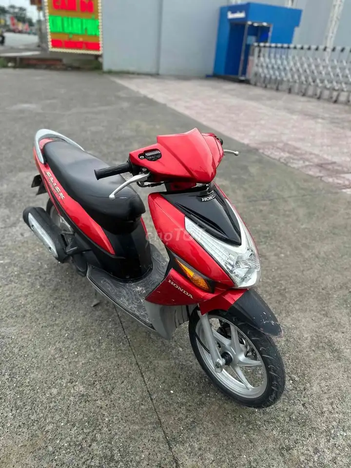 Honda Click 110 2023 Красный Хошимин