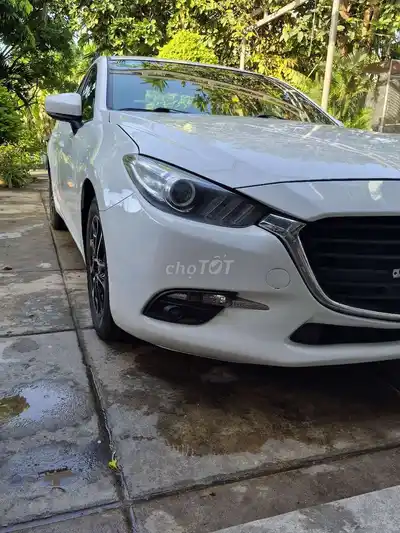 Mazda 3 Белая