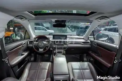 Lexus RX 350L 2020 — 2,848 млрд донгов