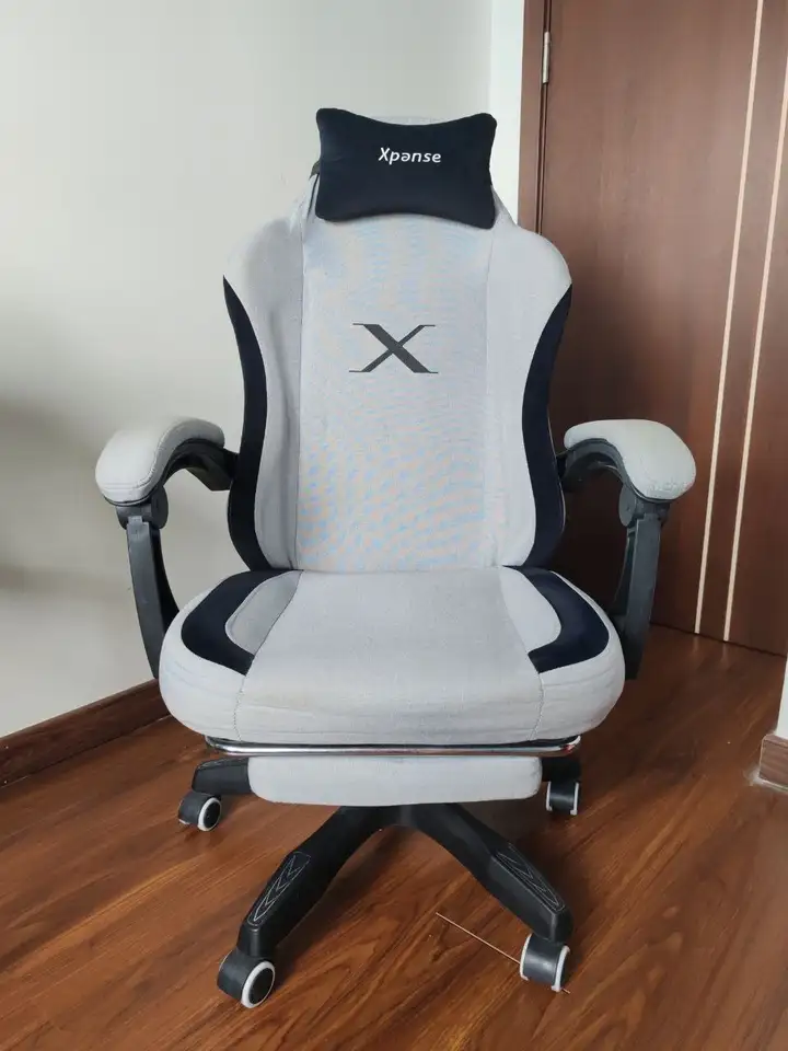 Игровое кресло Xpanse X3, складной рабочий стол, ортопедические подушки, подставка для ног