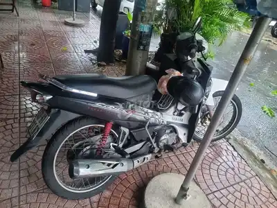 Yamaha Sirius 2011 черно-белый