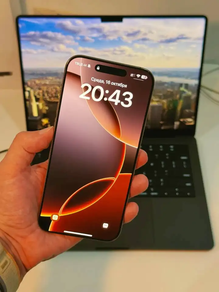 iPhone 16 Pro Max