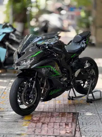 Kawasaki ZX25R нового поколения TFT, пробег 12.000 км