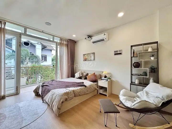 Сдается квартира-студия 1/2 комнаты 40 м² с балконом - Etown/станция T3/Конг Хоа