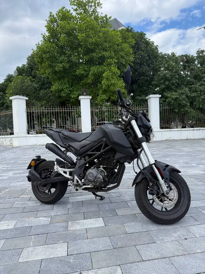 Benelli TNT 125